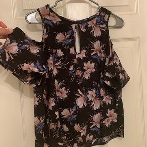 Floral Keyhole Top